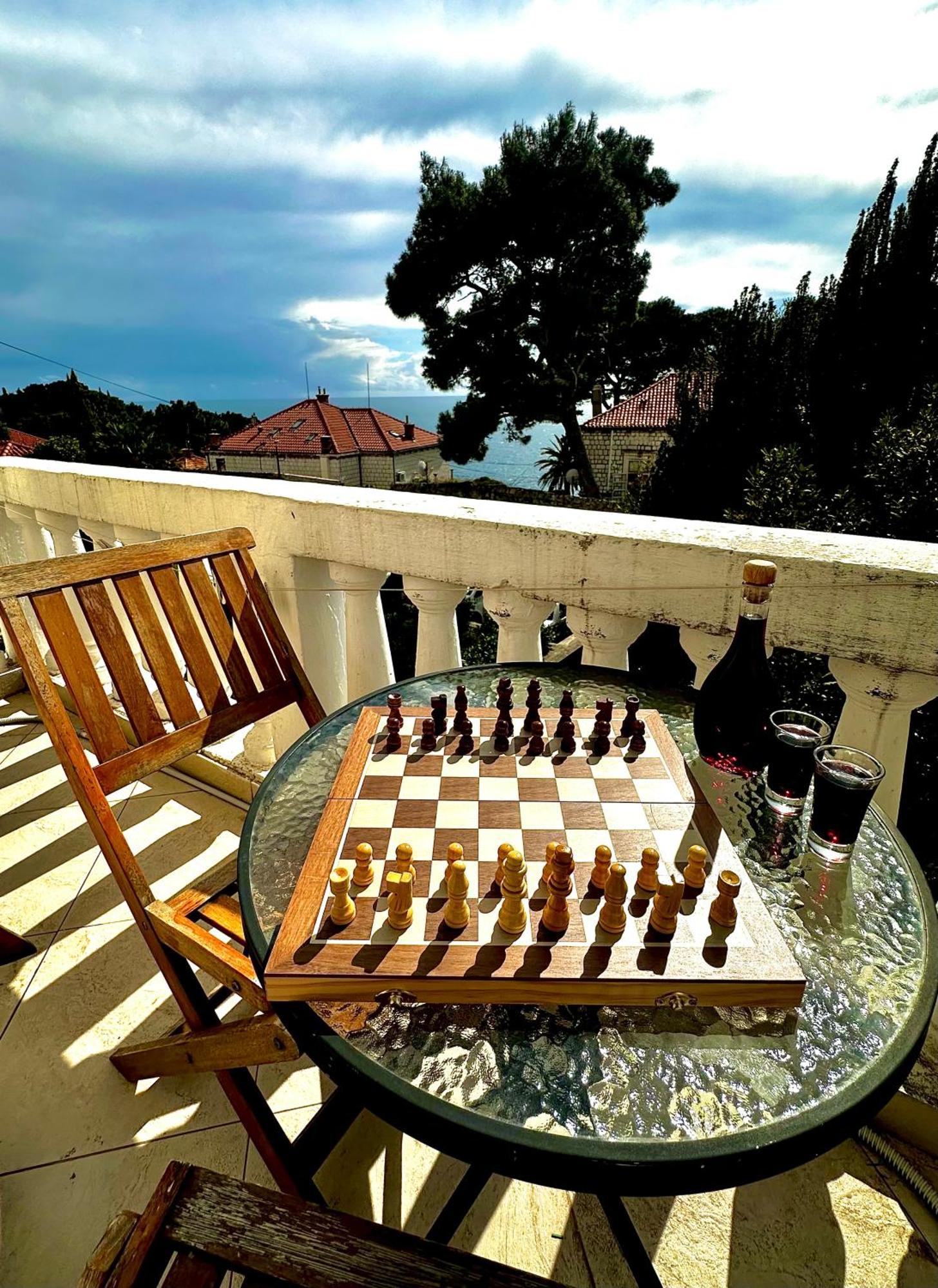 Apartamento Two-bedrooms With Balcony And Sea View,near Old Town